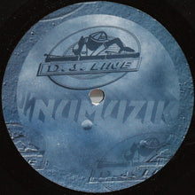 Load image into Gallery viewer, Zzzippoo Man : Ice Cream Man (12", Maxi)