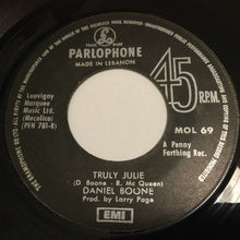 Load image into Gallery viewer, Daniel Boone : Beautiful Sunday (7", Single)