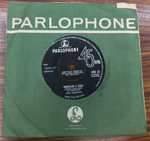 Load image into Gallery viewer, Vicky Garabedian : Abdullah E Leila / Sospesa Ad Una Stella (7", Single)