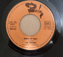 Load image into Gallery viewer, The Peppers : Pepper Box (7", Single)