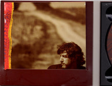 Load image into Gallery viewer, Titi Robin* : Ces Vagues Que L'Amour Soulève (CD, Album, Dig)