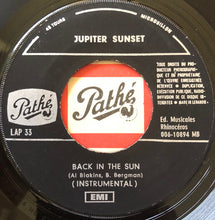Load image into Gallery viewer, Jupiter Sunset : Back In The Sun (7", Single)