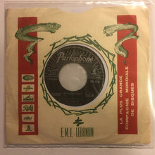 Load image into Gallery viewer, فيروز* = Fairuz : عالي الشمايل / بقطفلك بس =Ali Ashamayel / Ba&#39;touflak Bass (7&quot;)
