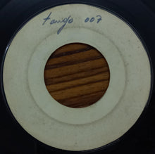 Load image into Gallery viewer, Vinicio (2) : Un Tango Per Ringo / Tango 007 (7", Promo)
