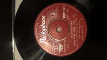 Load image into Gallery viewer, Fairuz : اعياد بعلبك  Fairuz At Ba&#39;albak  (7&quot;, Mono)
