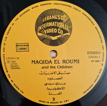 Load image into Gallery viewer, ماجدة الرومي : ماجدة الرومي والأطفال  = Magida El Roumi And The Children (2xLP, Gat)
